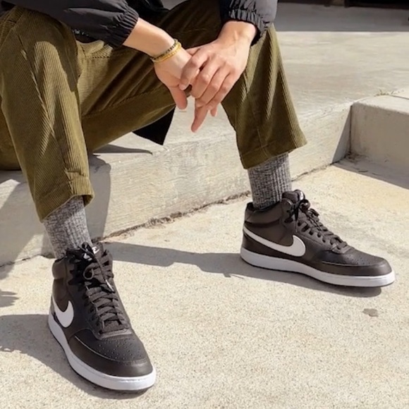 Nike Men’s Court Vision Mid Next
Nature

Black/Black/White
Sneakers 
DN3577-001 - Picture 2 of 16